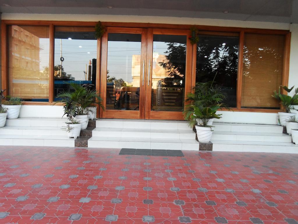 Psr Hotel Tirupati Buitenkant foto