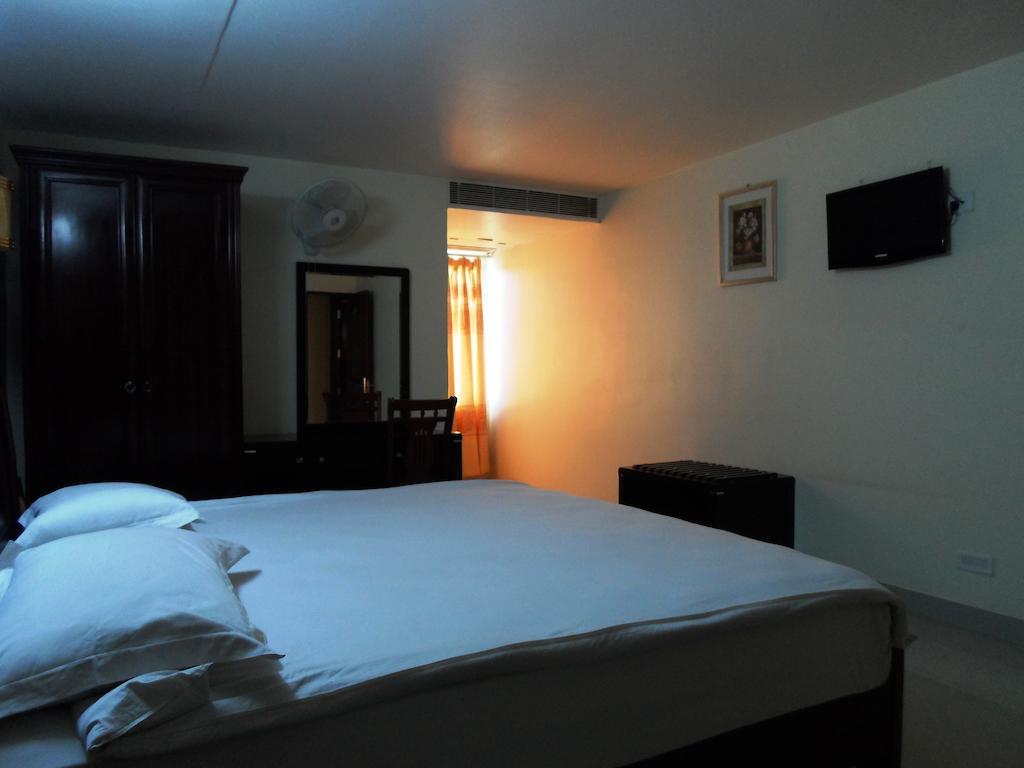 Psr Hotel Tirupati Buitenkant foto